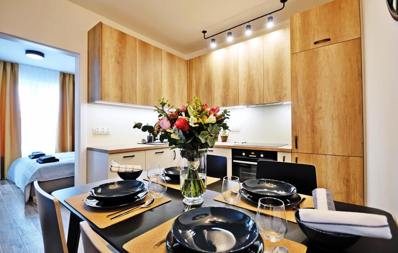Apartament Za Swierkami 6 Osob , 3 Pokoje Kołobrzeg Kültér fotó
